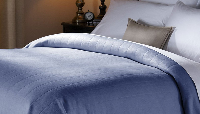 Best Electric Heated Blanket Top 4 Picks Of 2018 Rated And Reviewed Fleece Heated Blanket