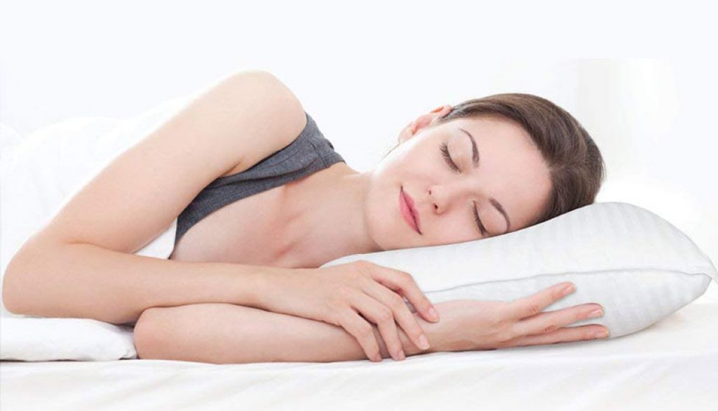 Down Pillows vs. Feather Pillows What's the Difference? Sleep Advisor