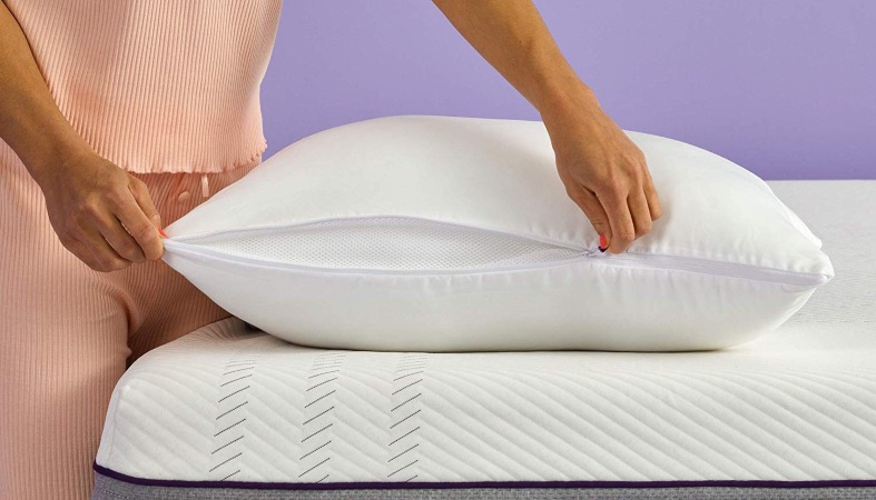 image - woman is setting up the pillow