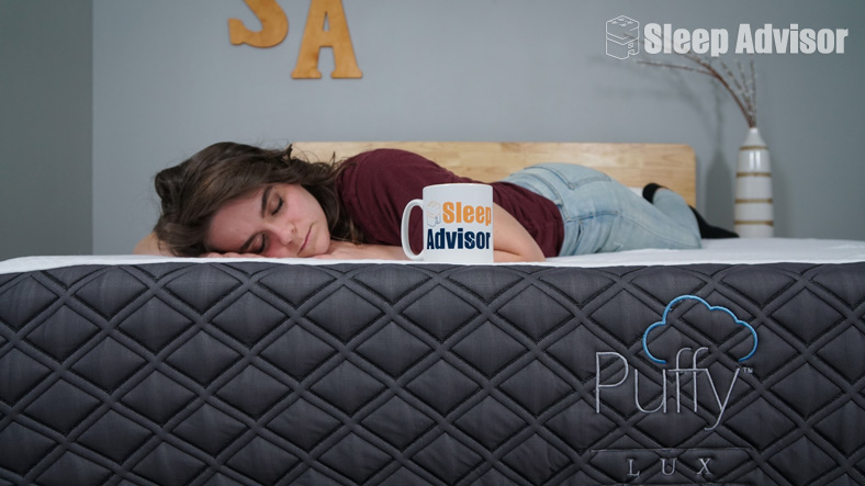 Our In-Depth Puffy Lux Bed Review for 2025 7 puffy lux motion isolation test