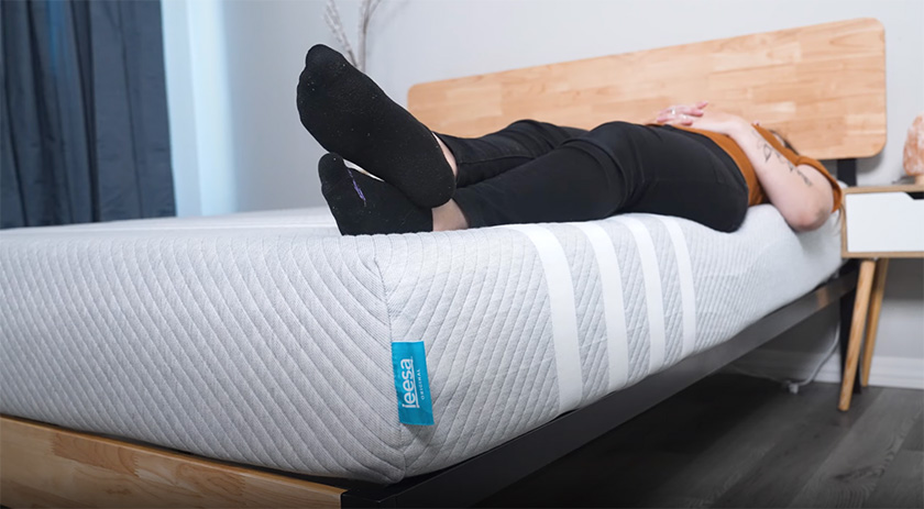 Emma-is-testing-edge-support-for-Leesa-Original-mattress- Emma is testing edge support for Leesa Original mattress