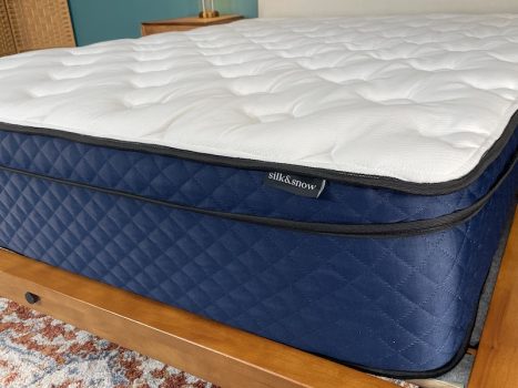 Silk & Snow Hybrid Mattress