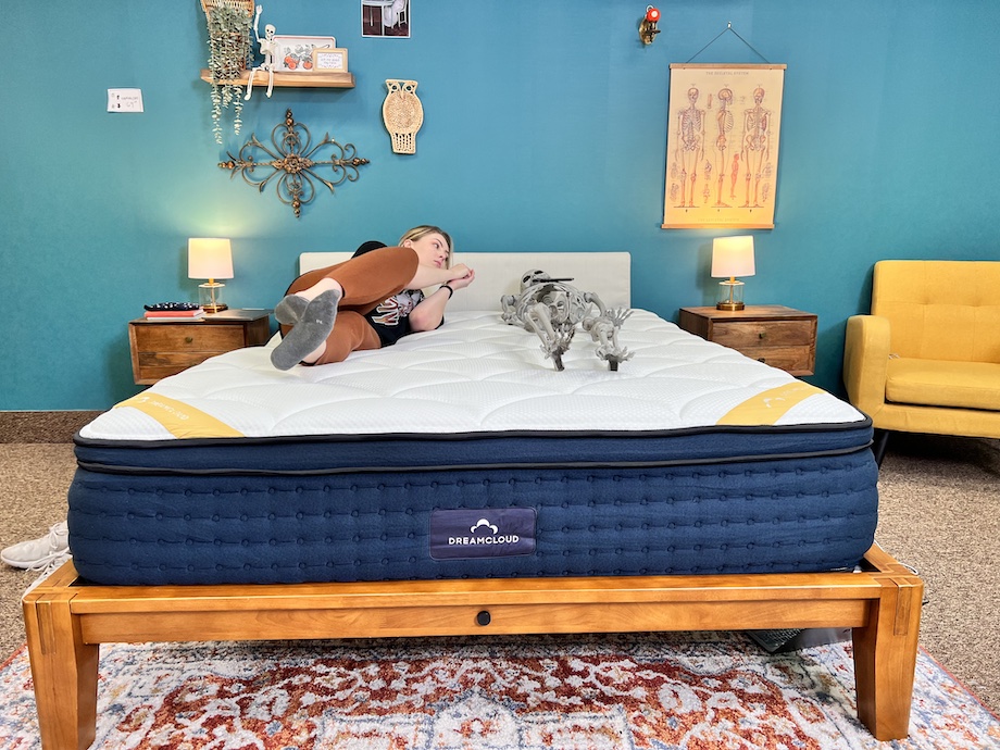 Julia Forbes of Sleep Advisor testing DreamCloud Premier Rest Foam mattress