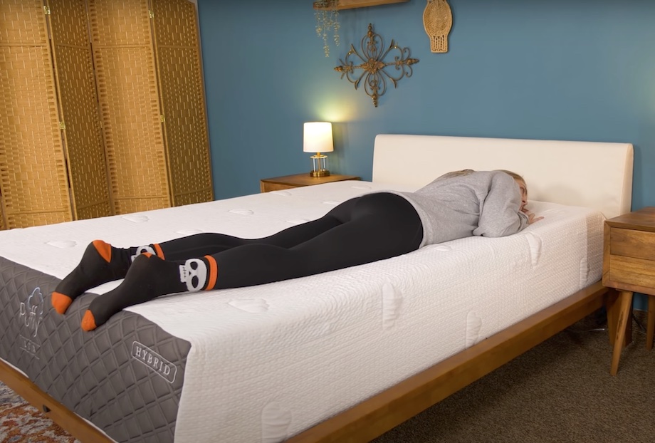 Testing the Puffy Luxe Hybrid for stomach sleepers